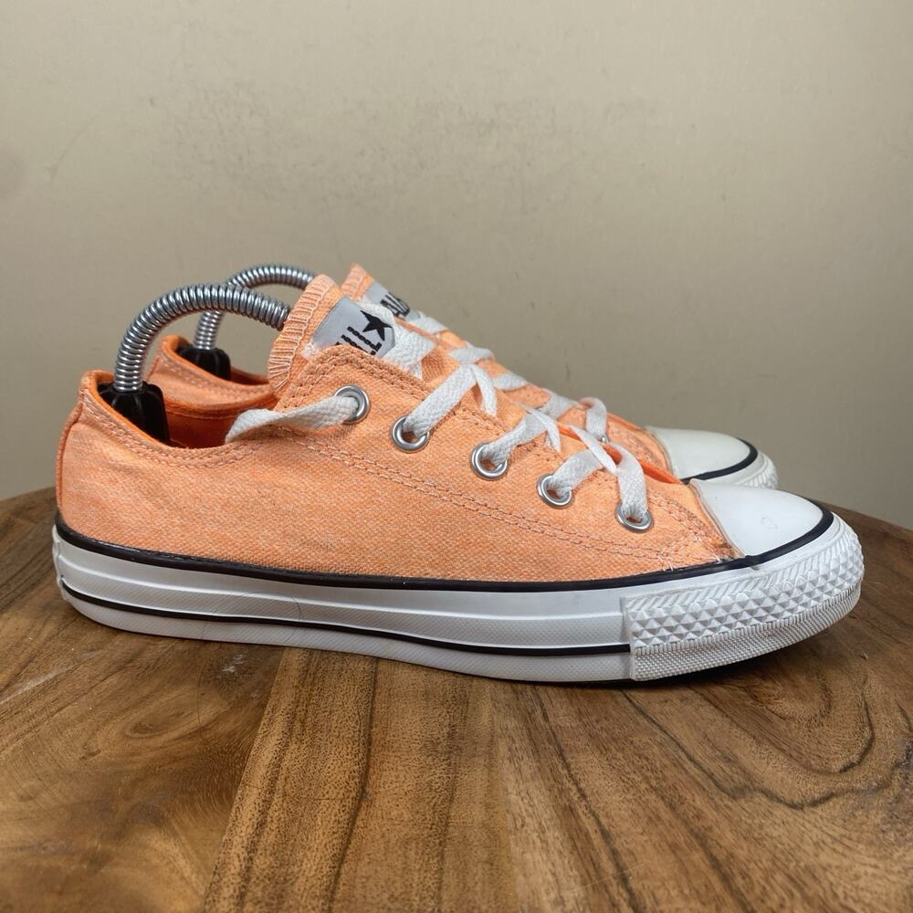 Converse Chuck Taylor All Star Womens Orange Size 6 Low Top Shoes